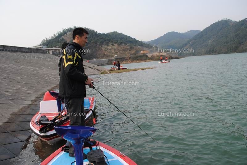 蒼南路亞釣魚(yú)勝地探索，最佳路亞釣魚(yú)地點(diǎn)大揭秘！