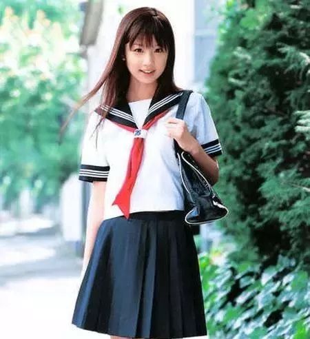 初中女孩服裝