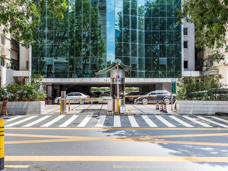 廣東深圳東森花園停車場現(xiàn)代化管理與運營策略解析